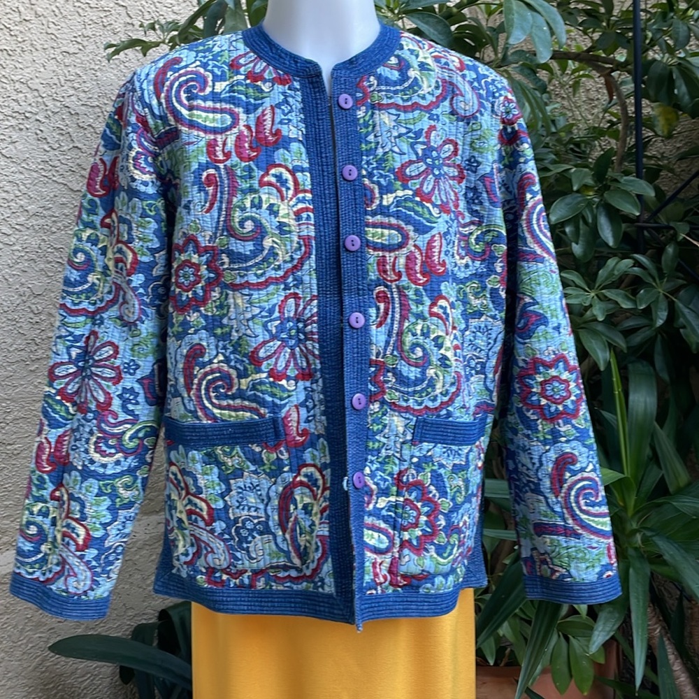 Vintage multicolored reversible cotton hand made quilted jacket with pockets